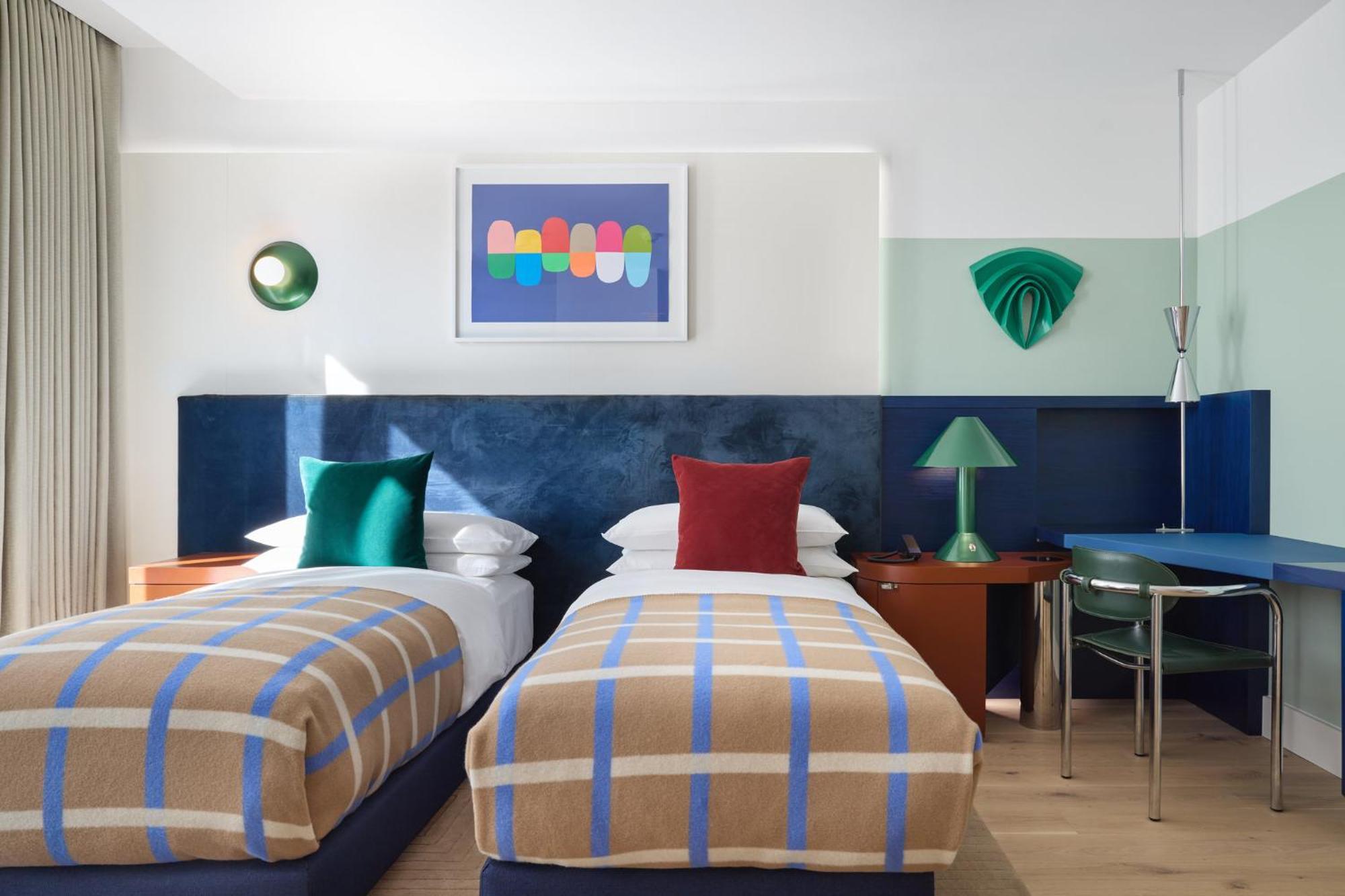 Hotel Kimpton Main Frankfurt By Ihg à Francfort-sur-le-Main Extérieur photo