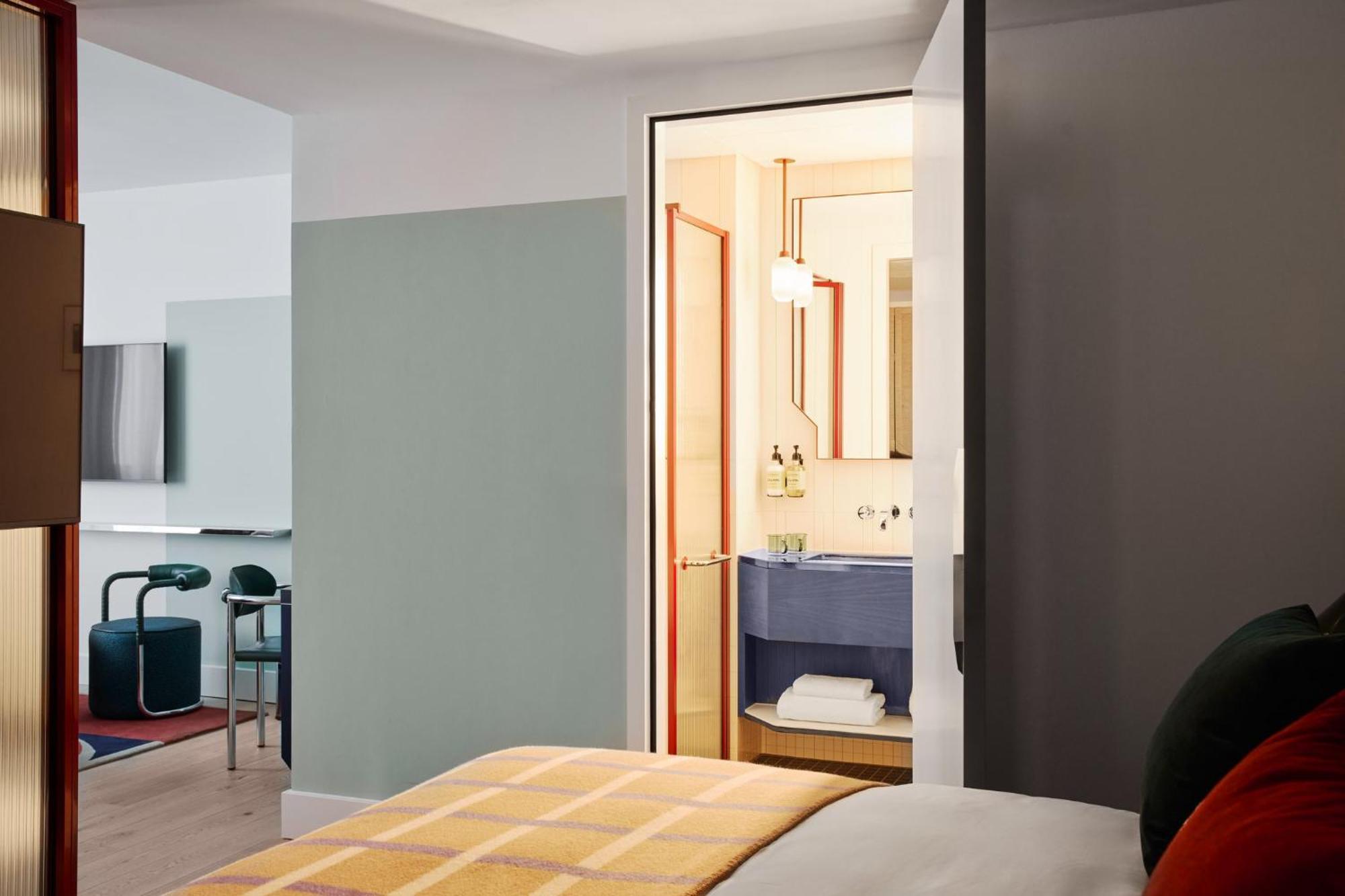 Hotel Kimpton Main Frankfurt By Ihg à Francfort-sur-le-Main Extérieur photo